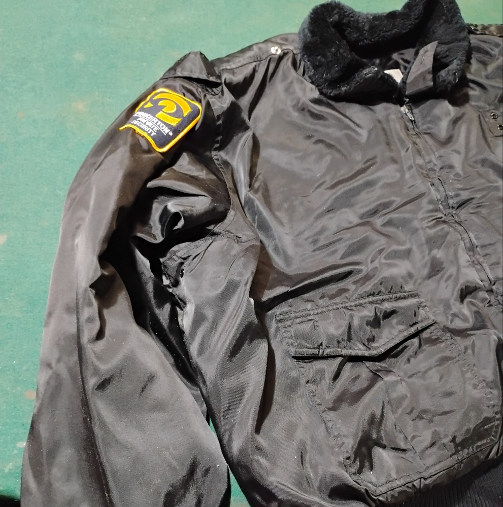 4xl lion apparel jacket